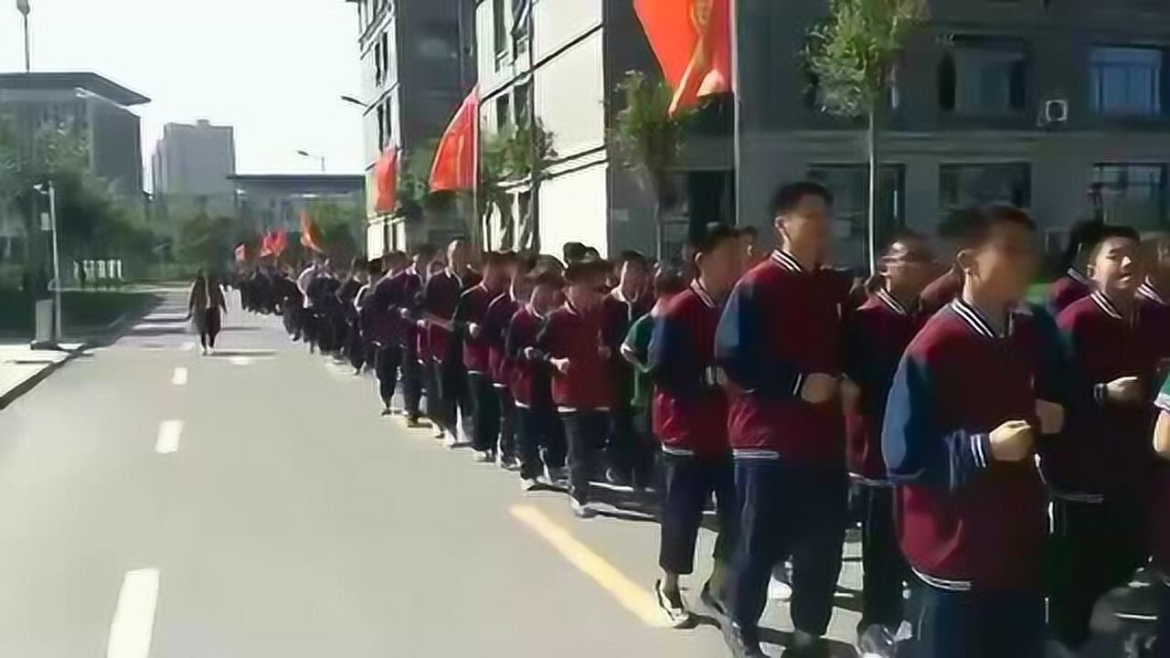 成武县佳合高级中学初中部初一新生跑操