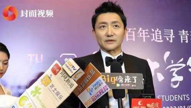 《小敏家》中出演“渣爹”被评“把耍无赖演到位了”