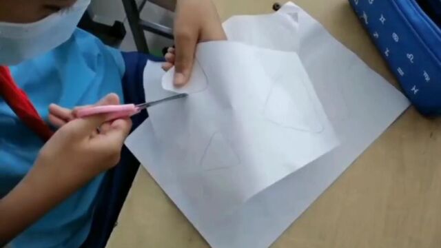 沧州市临海路小学六年级一班制作端午节手工作品