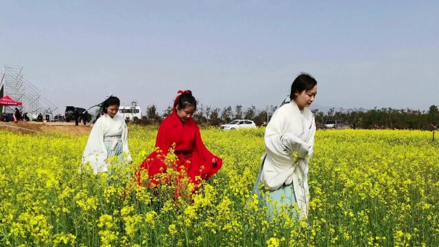 汉中大叔穿越千年褒斜古道,误入褒国世外桃源,偶遇美女褒姒