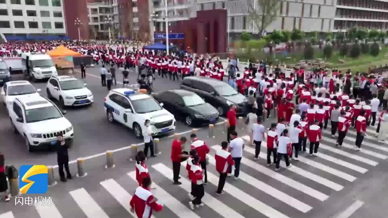 博兴3039名高考学子考场逐梦 公安民警全力维护考点周边治安秩序