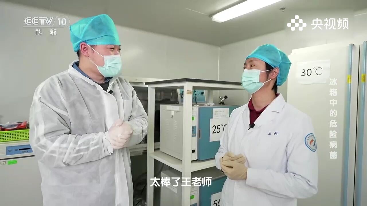 牛奶之类的食品如果接触到单增李斯特菌会在72小时之后增殖4倍之多,所以建议大家尽早食用