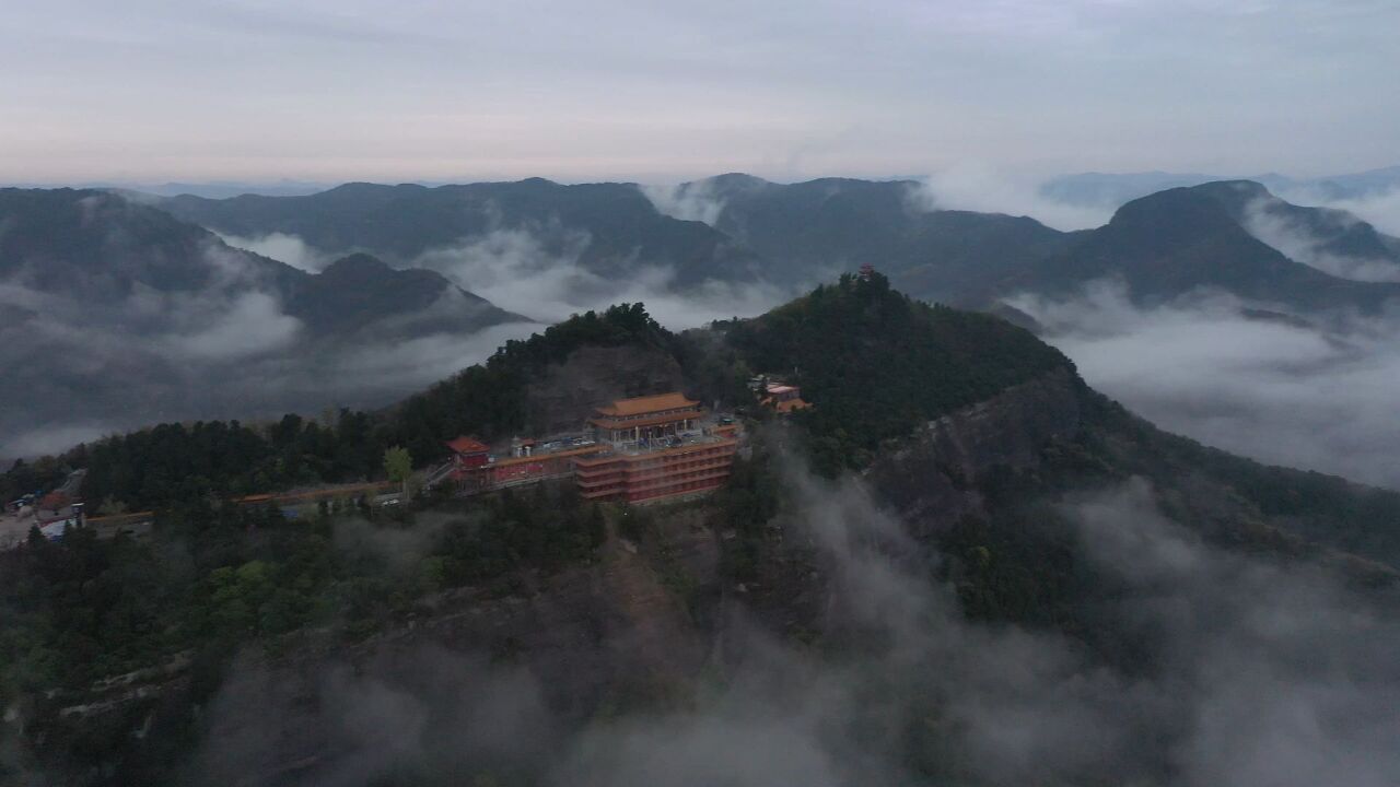 四月香山春意浓