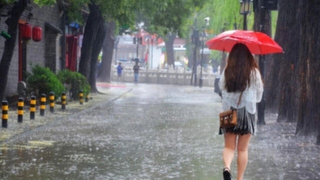 江西省气象台发布暴雨黄色预警信号,注意防范