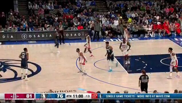 NBA常规赛：火箭vs独行侠第4节中文解说回放