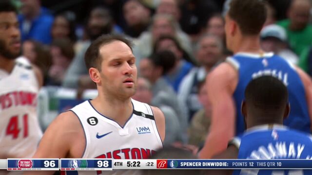 活塞105-111独行侠 东契奇狂砍53+8+5独行侠力克活塞