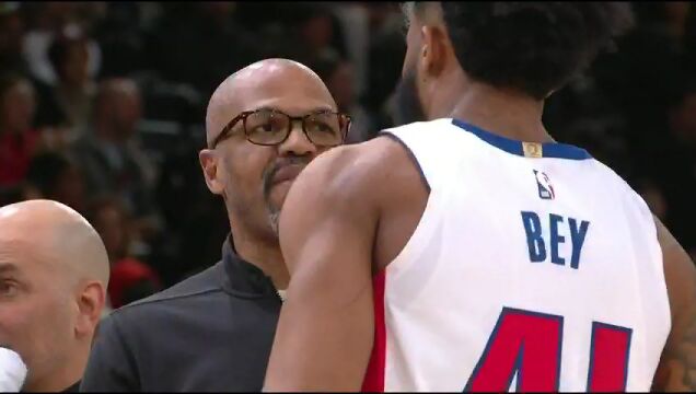 NBA常规赛：公牛vs活塞第4节中文解说回放
