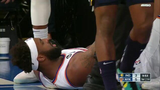 NBA常规赛：步行者vs尼克斯第1节英文原声回放