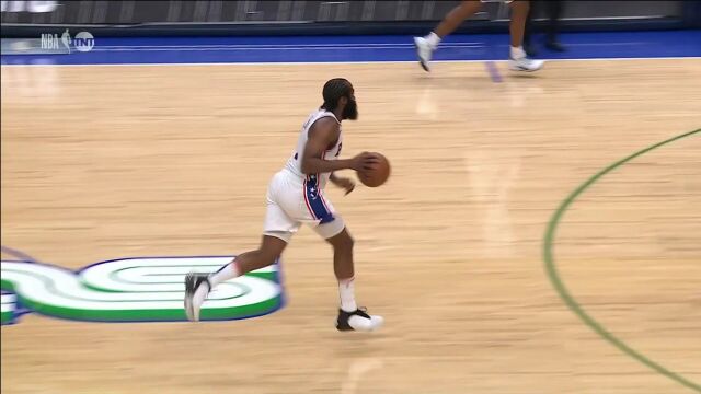 登帝组合的神级配合 哈登助飞恩比德双手暴扣