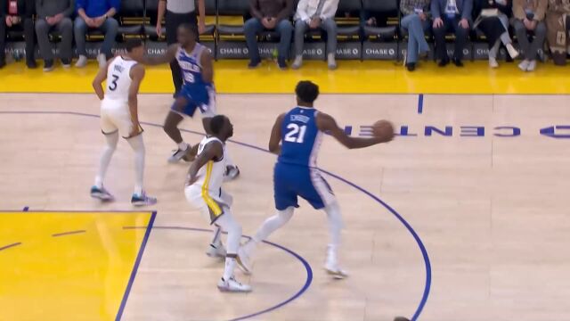 攻防转换教科书！恩比德梦幻脚步翻身跳投打成2+1