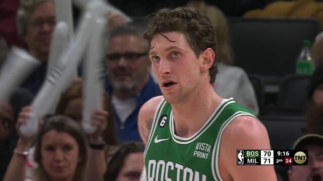 NBA常规赛：凯尔特人vs雄鹿第3节英文原声回放