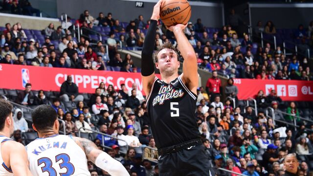 肯纳德vs奇才集锦 替补登场拿下20分 4记三分刀刀致命