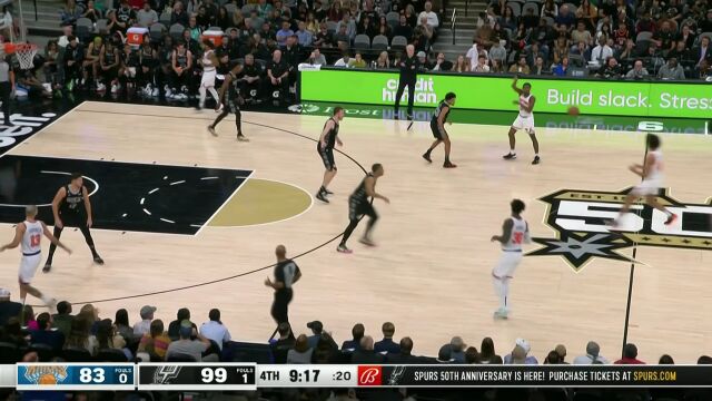 为球队找回场子 兰德尔外线三分连珠炮轻松得手