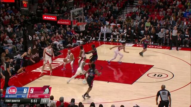 只手遮天！尤班克斯漫不经心轻松摁下博扬