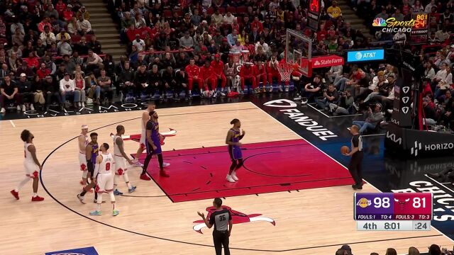 NBA常规赛：湖人vs公牛中文解说全场回放
