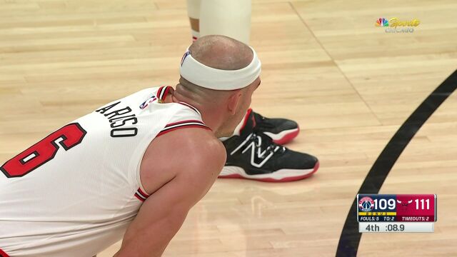 现场球迷高呼MVP！德罗赞关键时刻两罚两中锁定胜局