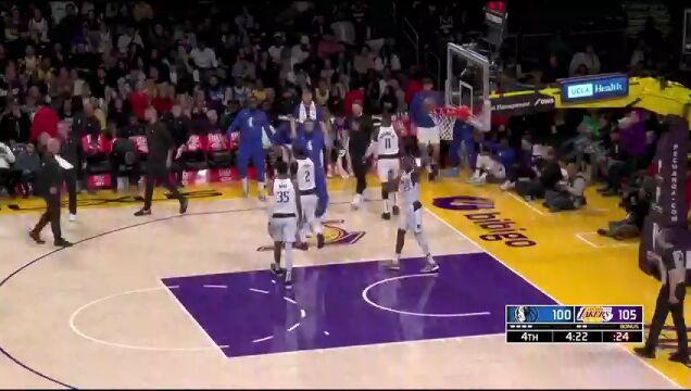 NBA常规赛：独行侠vs湖人第4节中文解说回放