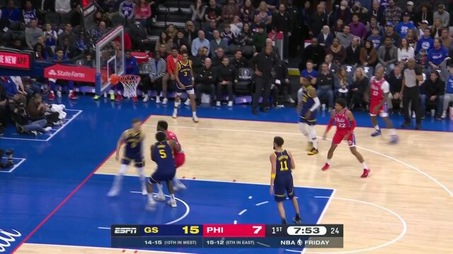 兄弟别慌！恩比德禁区埋伏1v2抢板补篮命中