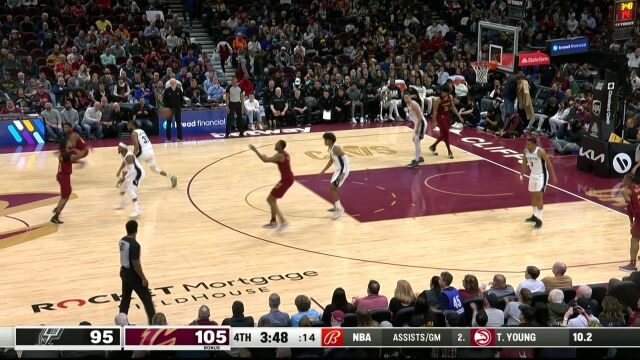 米球王神级妙传 阿伦篮下吃饼双手灌筐