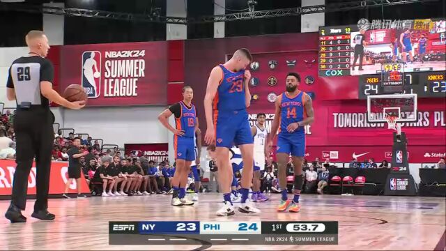 NBA夏季联赛：尼克斯vs费城 第1节英文解说回放