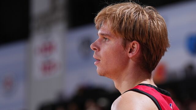 迪克vs勇士集锦 全场21分5篮板多次命中高难度进球