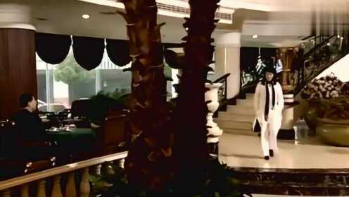 真不愧是市长的千金,口气真大