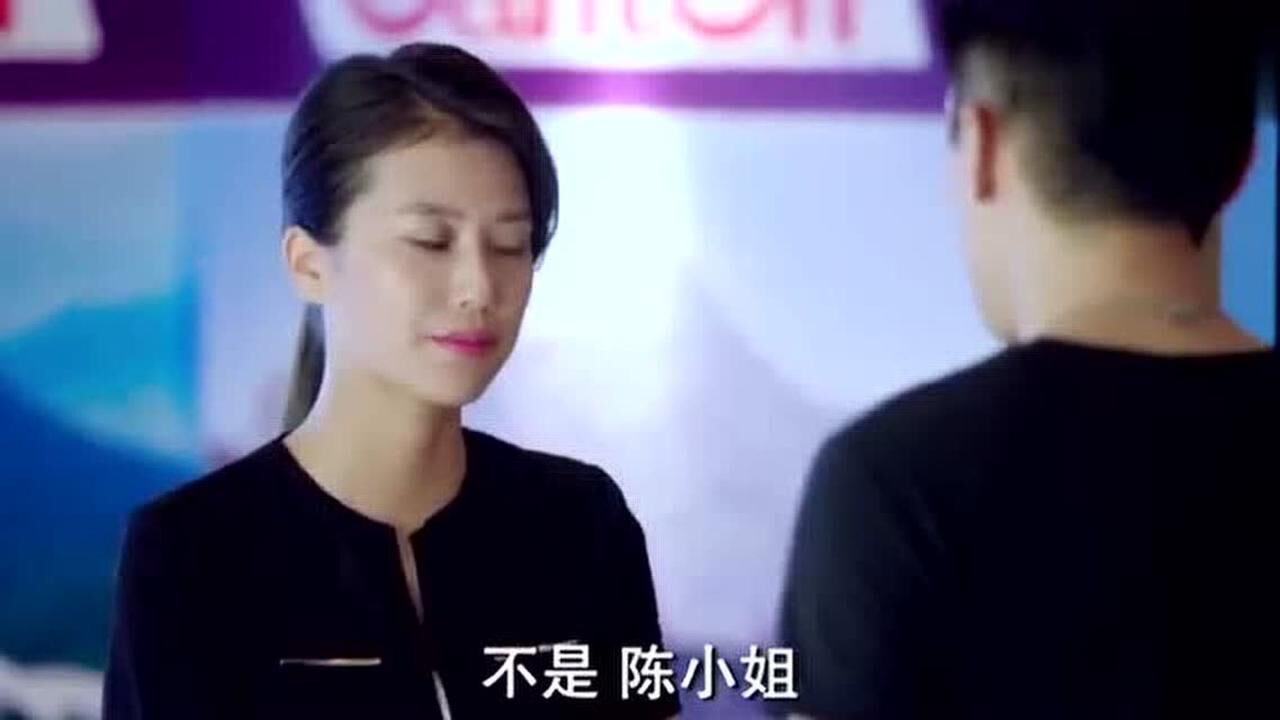 于小诺疯狂为男友拍照台下尽显迷妹本质太可爱了