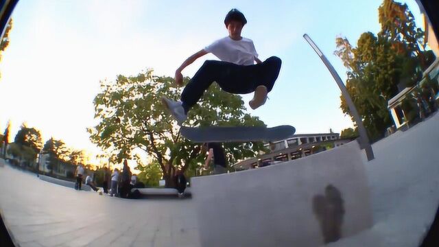 谁说德国人就是严谨呆板?NikeSB 有毒神剪辑 Autobahn 58