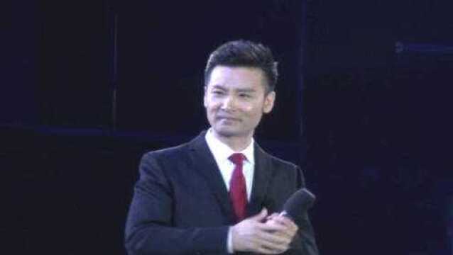 歌曲《好男儿就是要当兵》现场带字幕,演唱:男高音歌唱家刘和刚