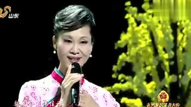 一首经典歌曲《梨花颂》,于文华深情演唱,歌声优美