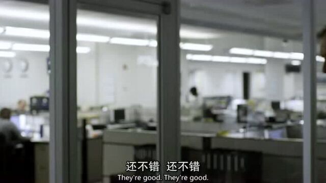 纸牌屋第2季:弗兰克没什么心情授衔了