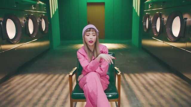 Heize专辑主打曲《SHE'S FINE》MV公开,节奏感超强的旋律