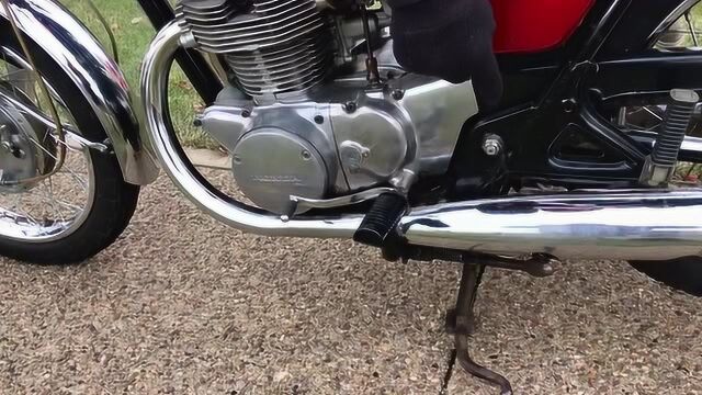 黑色轰炸机1969年本田双缸大排 Honda CB450