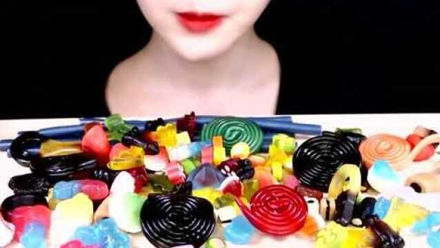 choa吃德国HARIBO多彩混合软糖!这个糖看起来好好吃啊!