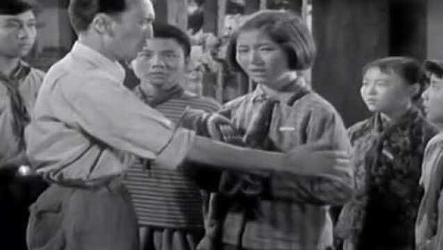 天马电影制片厂1961年出品的老片子《英雄小八路》,经典抗战片!