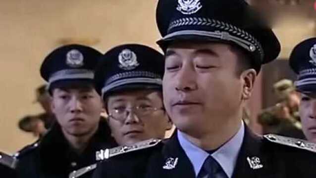 公安特警出动查处涉黄场所,不料派出所长竟敢阻挠,督察长太霸气