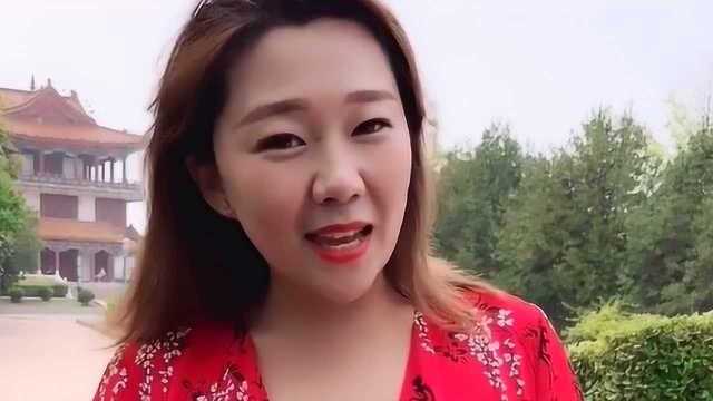 男人在女人面前哭穷是什么意思?他真的穷吗?