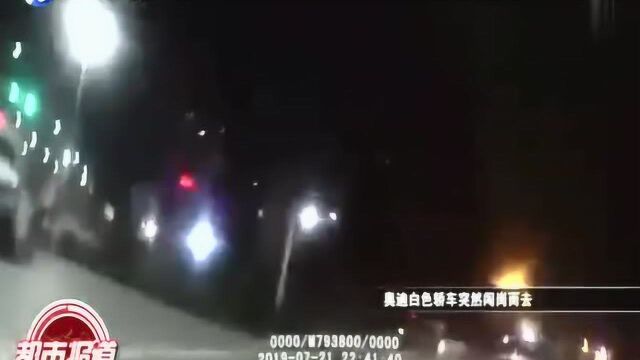 吓人!15岁少年无证偷开奥迪车闯岗,被交警拦下罚款1000元