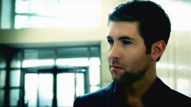 JoshTurner乡村低音男被网友们戏称低音中的哈曼卡顿