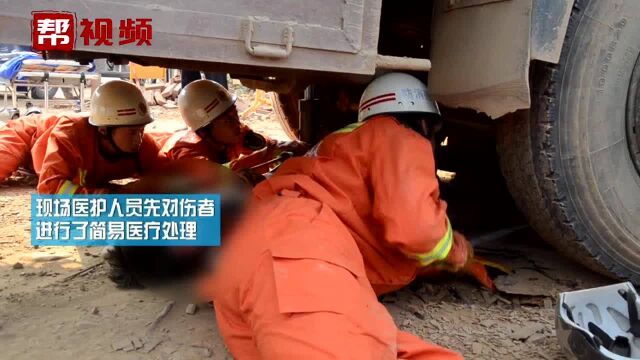 南平:农用车与电动车相撞 电动车驾驶员被卷车底,全身多处受伤