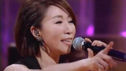 李翊君经典怀旧歌曲《风中的承诺》，经典的旋律勾起无数人的回忆