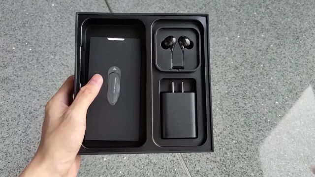 「视频」vivo*alexanderwang联名限定版X30 Pro开箱