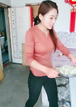 好吃不过饺子，最美不过嫂子，这句话真是应景啊！ - 腾讯视频