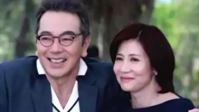 张晨光老婆曝光,隐婚20年无怨言原来这么美,今60岁如同少女