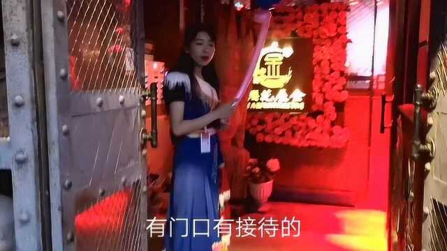 丽江酒吧一条街,大家也遇到过酒托吗?