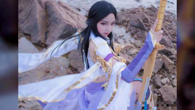 《王者荣耀》露娜紫霞仙子cosplay,我在你心里留下了一样东西