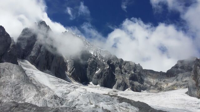 最高的珠峰早被征服, 为何5596米的玉龙雪山却无人能登顶?