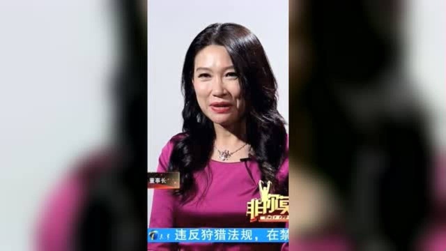 天生我有才求职小哥现场表演魔术,与企业家开启互动模式