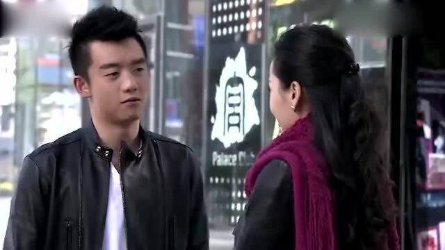 男子情场失意,想泡女秘书,女秘书一番话让他大彻大悟