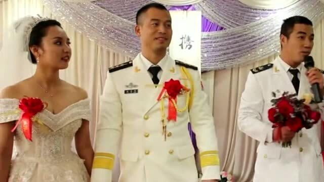 38岁一海军结婚,新郎英姿飒爽,军嫂性感撩人!